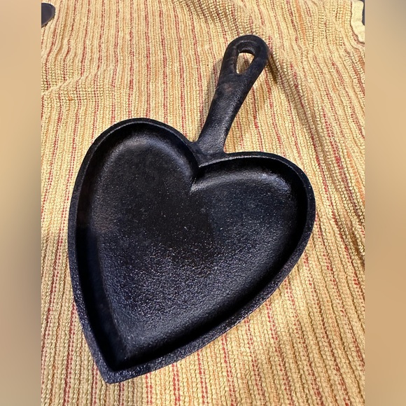 Vintage Kitchen Vintage Cast Iron Heart Mini Skillet Poshmark